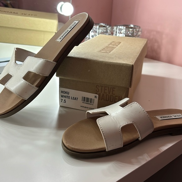 Steve Madden Shoes - Steve Madden white leather sandals Women’s 7.5